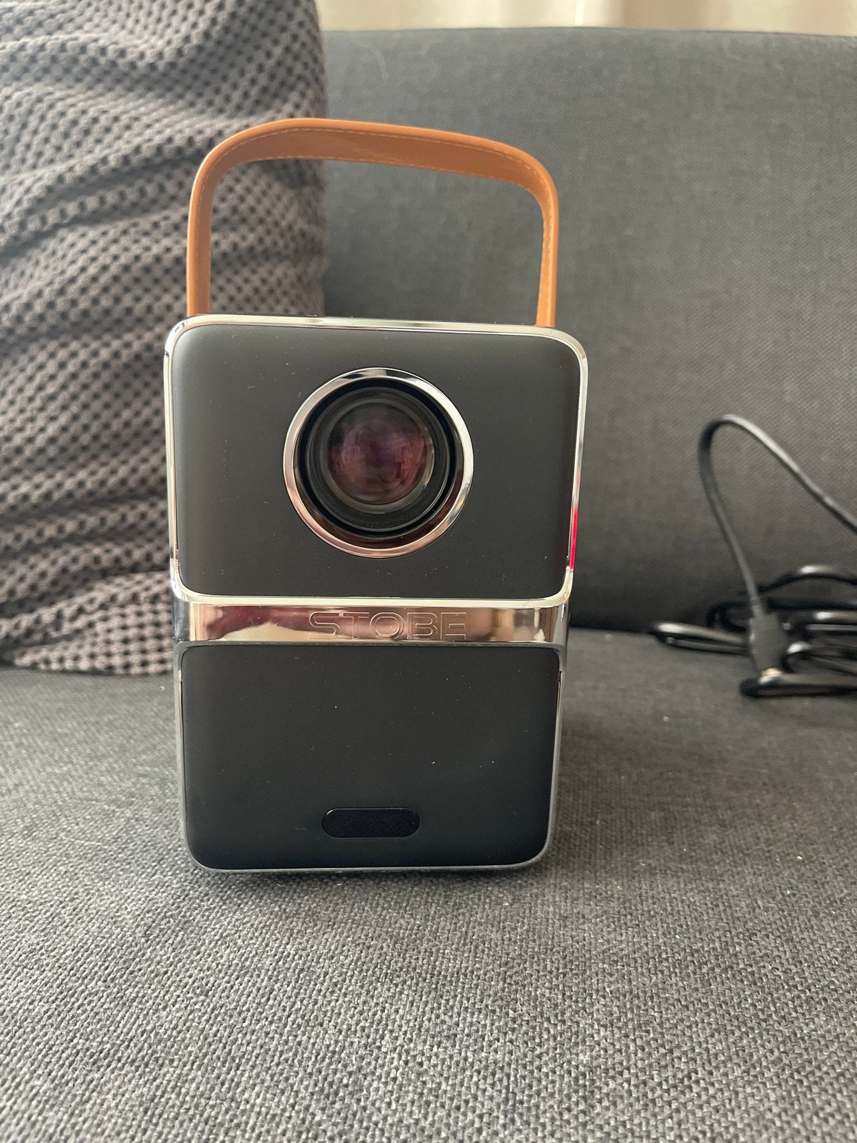 Stobe Mini Beamer met Bioscoopdoek - Zo goed als nieuw, Ophalen, Zo goed als nieuw, LED, Overige resoluties
