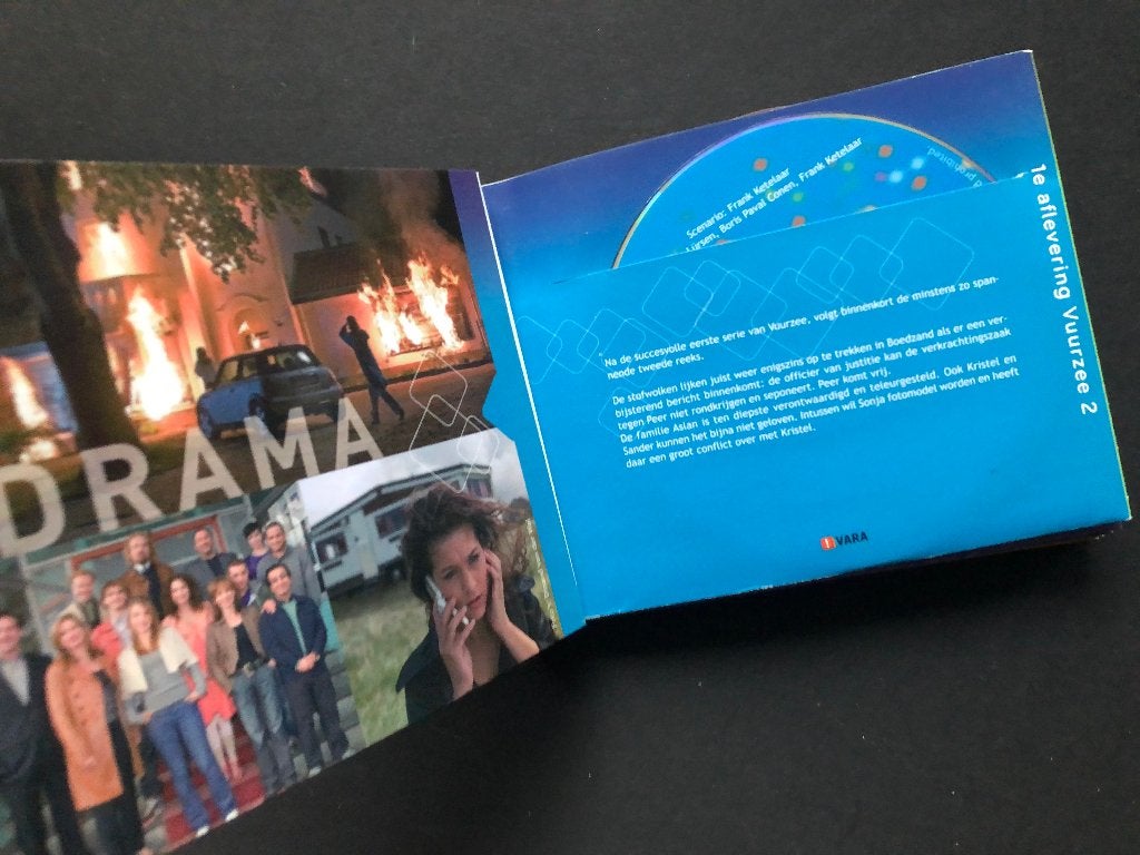 Boekje met 12 DVD’s over Kunst & Cultuur  publieke omroep., Ophalen of Verzenden, Zo goed als nieuw, Overige onderwerpen