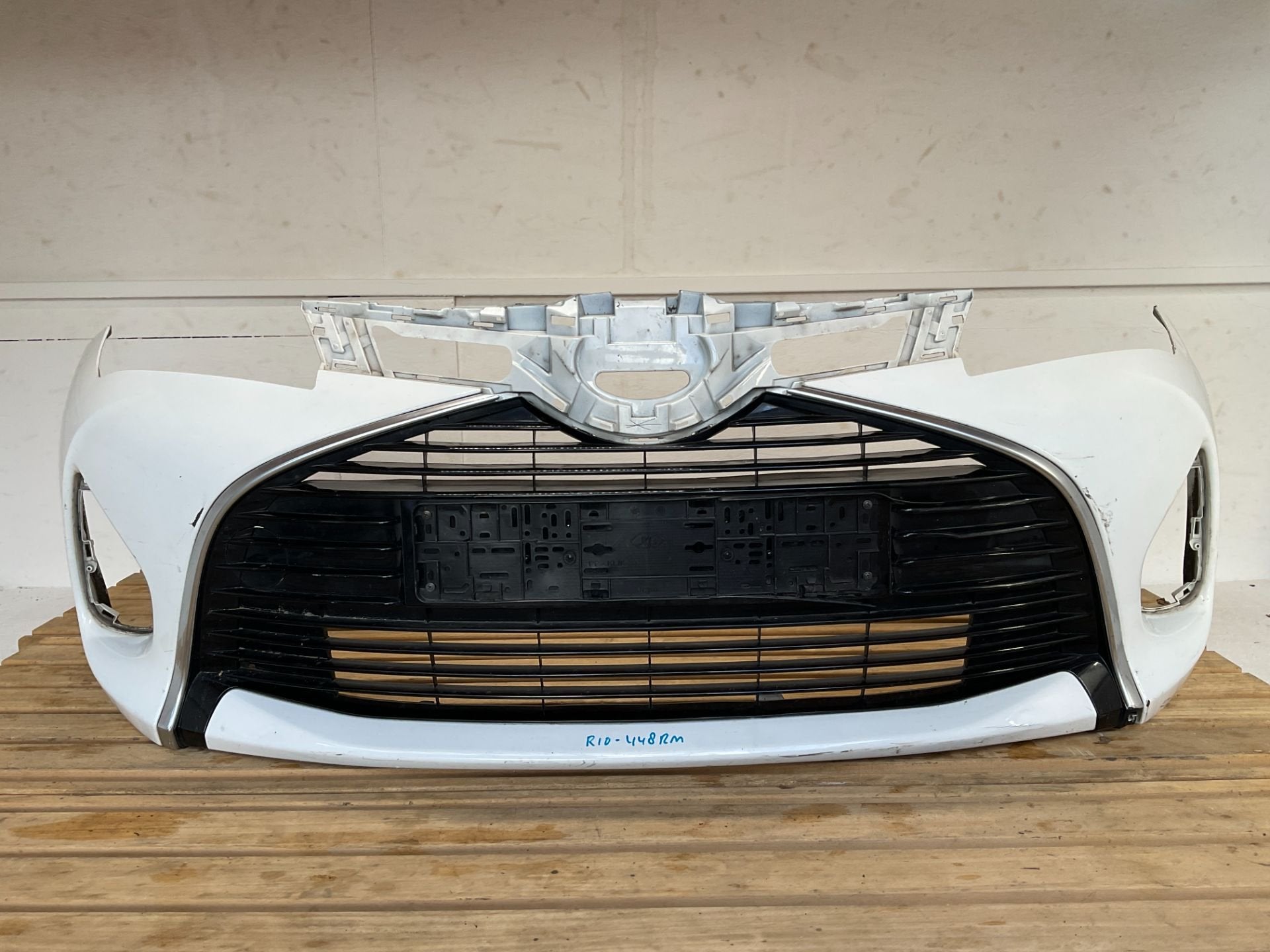 Bumper Toyota Yaris 14-17 52119-0D660 Voorbumper R10-448RM, Info@toyota.co.jp, Gebruikt, Voor, Toyota Motor Corporation