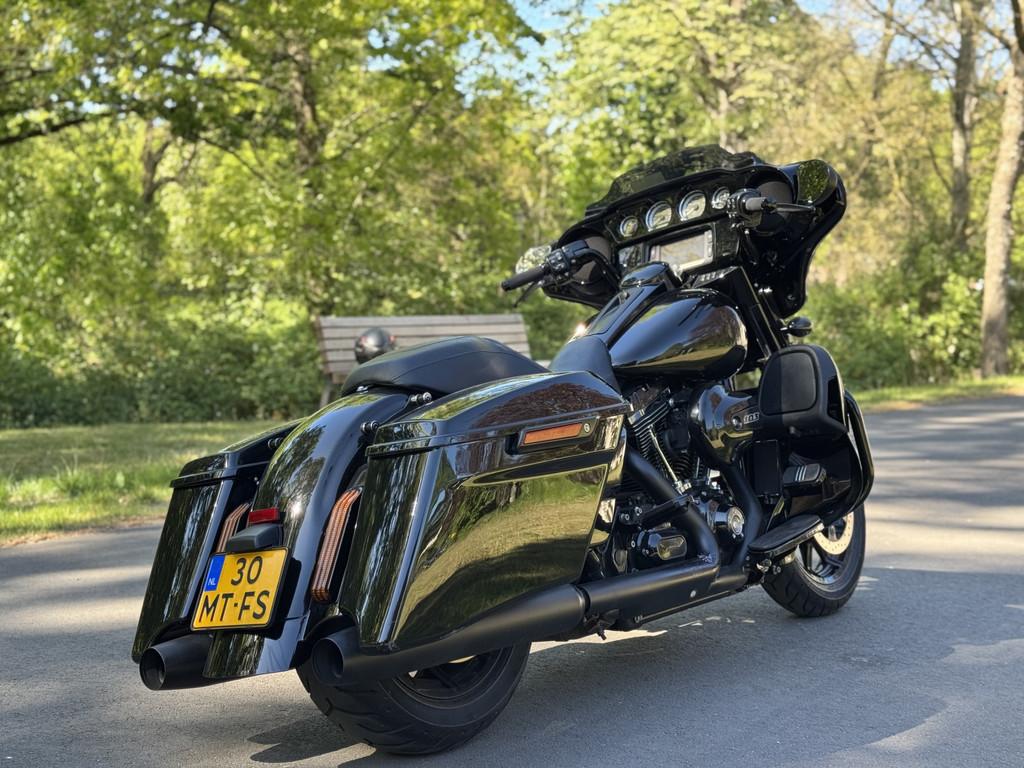 Harley-Davidson 103 Street Glide Custom (bj 2015), 1690 cc, Overbeeke 15
5258BL  BERLICUM NB, NL, Cruise Control, Meer dan 35 kW