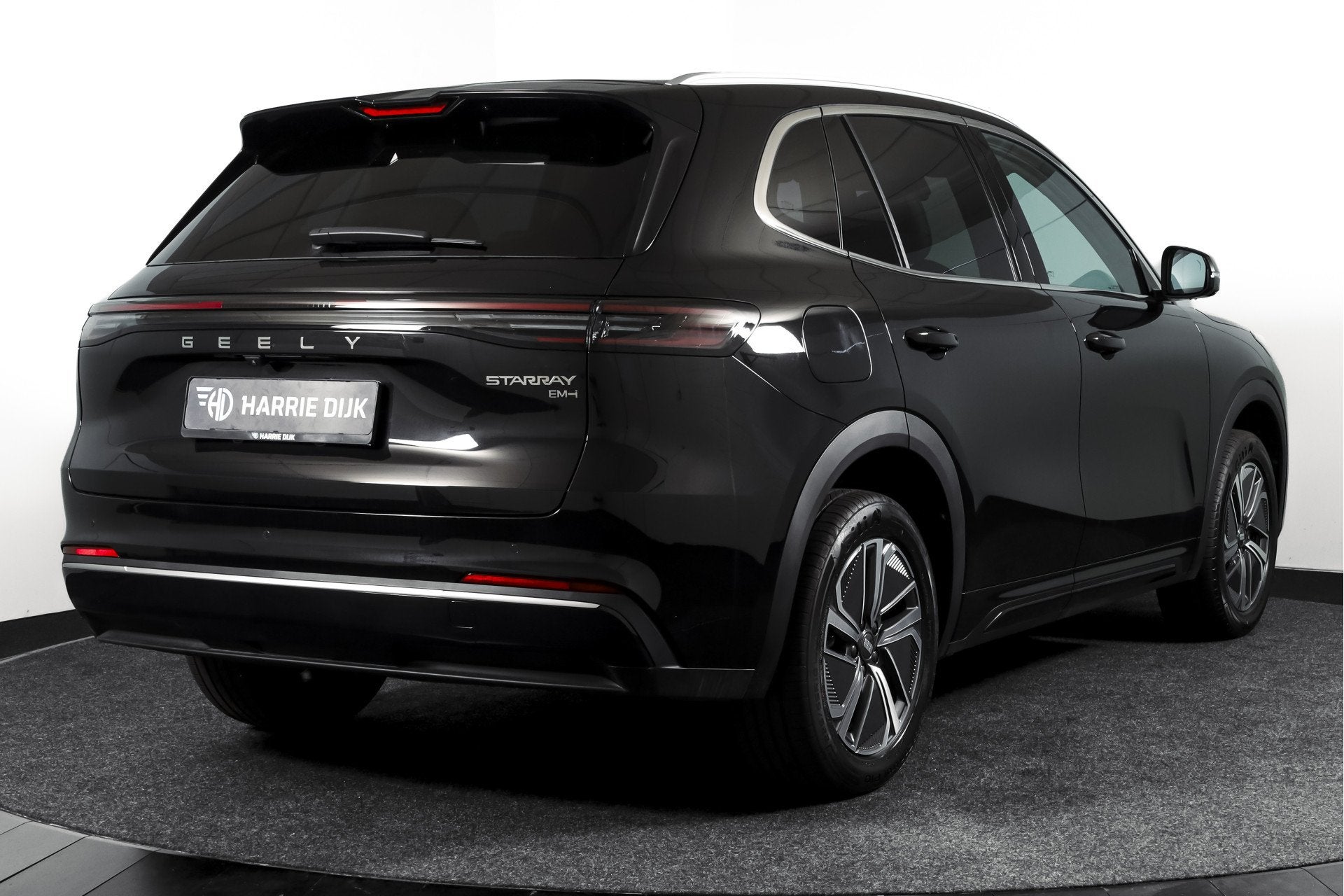 GEELY Starray EM-i 1.5 Pro PHEV | 83km Elektrisch | 360 Ca, Auto's, 12 maanden, Gebruikt, 4 cilinders, Zwart