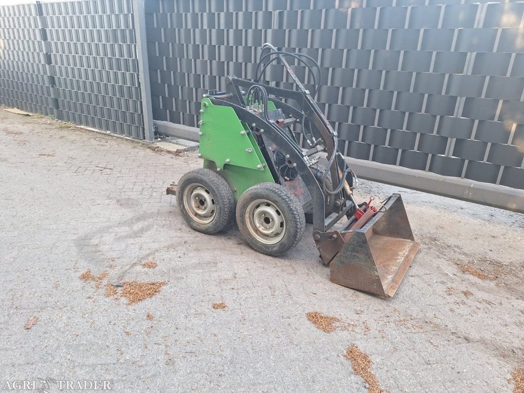 Skidster sherpa shovel kubota schaffer multione weidemann