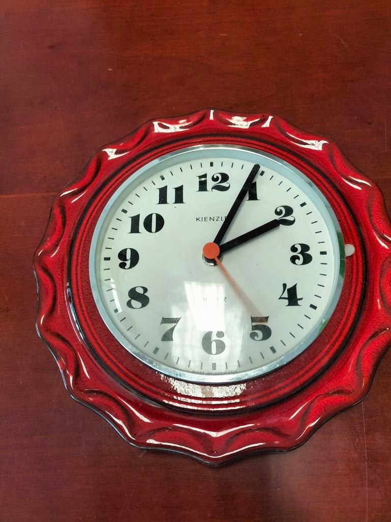 Vintage Kienzle Quartz Wandklok - Rood Keramiek, Antiek en Kunst, Antiek | Klokken, Ophalen of Verzenden