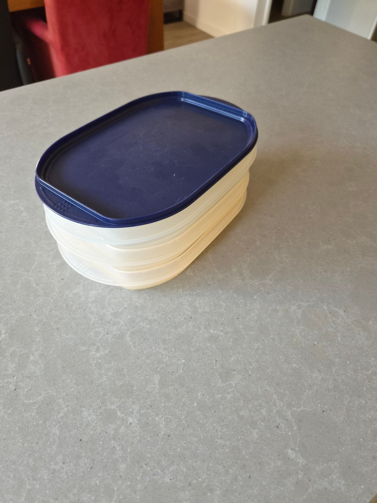 Tupperware 3 vleeswaren bakjes, Huis en Inrichting, Gebruikt, Bewaardoos, Ophalen of Verzenden, Crème