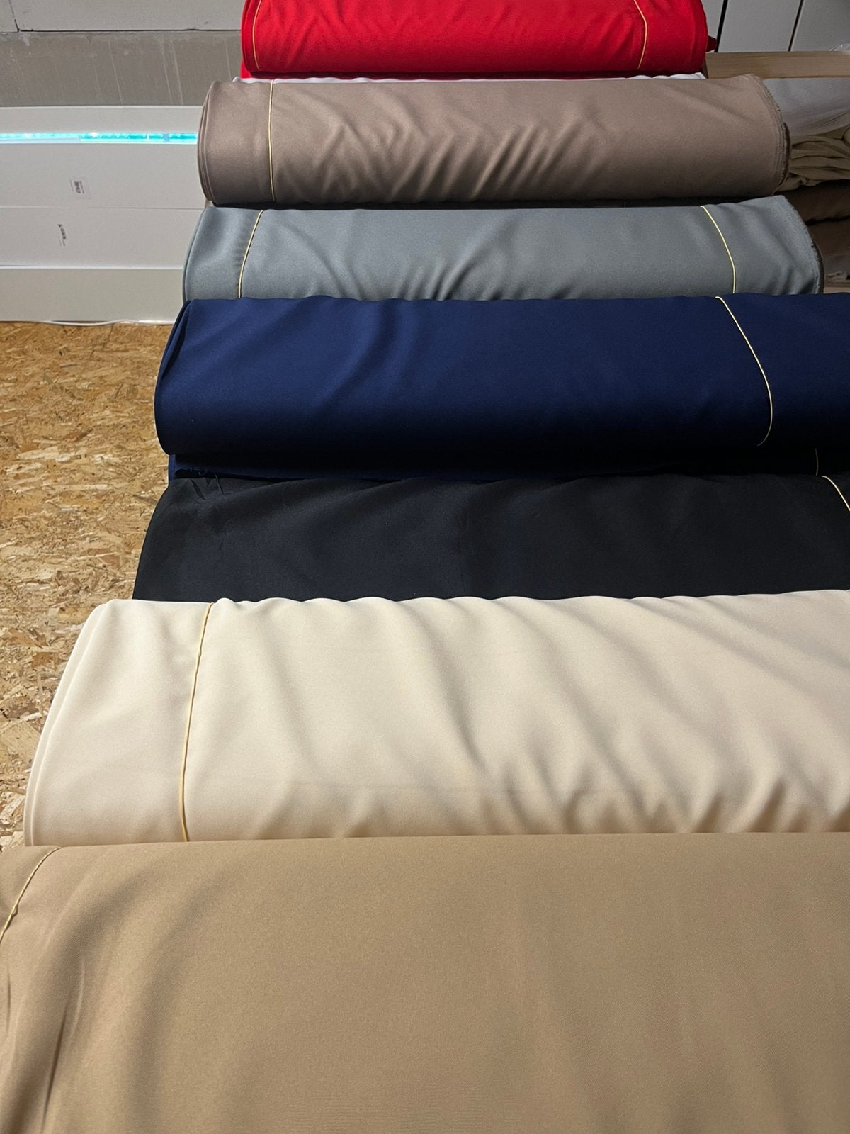 Stoffen verkoop Bi - stretch, Ophalen of Verzenden, Nieuw, 200 cm of meer, 120 cm of meer