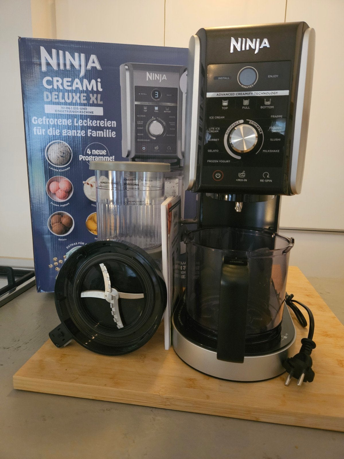 Ninja Creami Deluxe IJsmachine - Zo goed als nieuw, 4 liter of meer, 3 snelheden of meer, Ophalen of Verzenden, Zo goed als nieuw