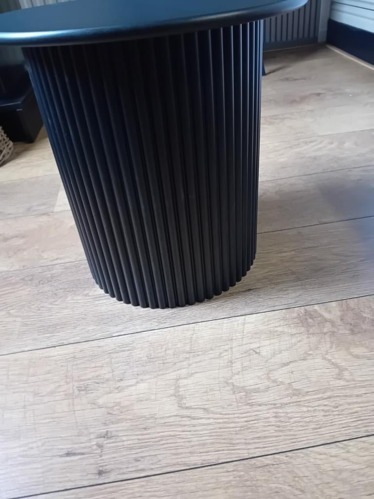 KLEINE SALONTAFEL ZWART., Huis en Inrichting, Tafels | Salontafels, Ophalen, Minder dan 50 cm, 50 tot 100 cm, Rond