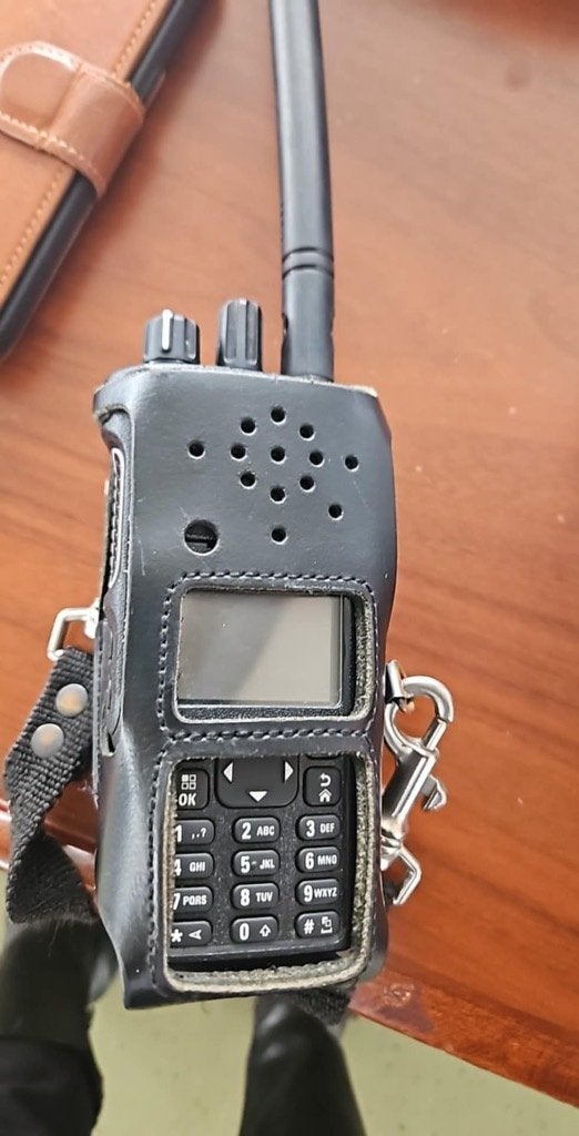 lederen draagtas/beschermhoes voor marifoon Motorola DP4801, Ophalen of Verzenden, Nieuw, Toebehoren