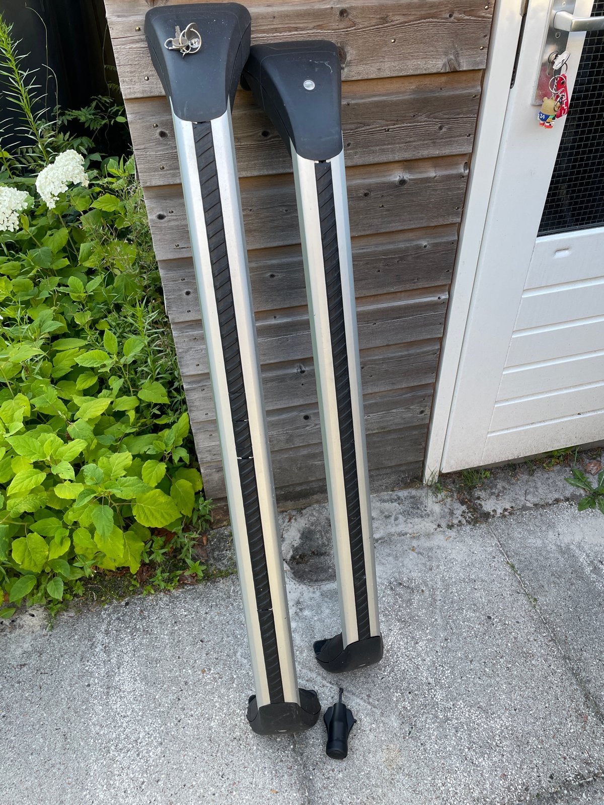 Volvo v40 dakdragers met slot en sleutels, Auto diversen, Dakdragers, Ophalen, Gebruikt