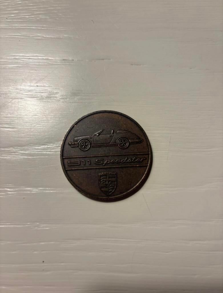 Porsche 911 Speedster munt, Ophalen of Verzenden, Gebruikt, Merk, Speldje of Pin