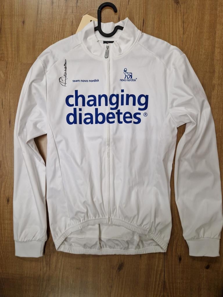 Wielershirt novo nordisk gesigneerd, Verzenden, Zo goed als nieuw, Buitenlandse clubs, Shirt