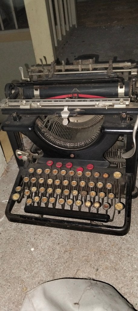 Remmington typemachine, Ophalen
