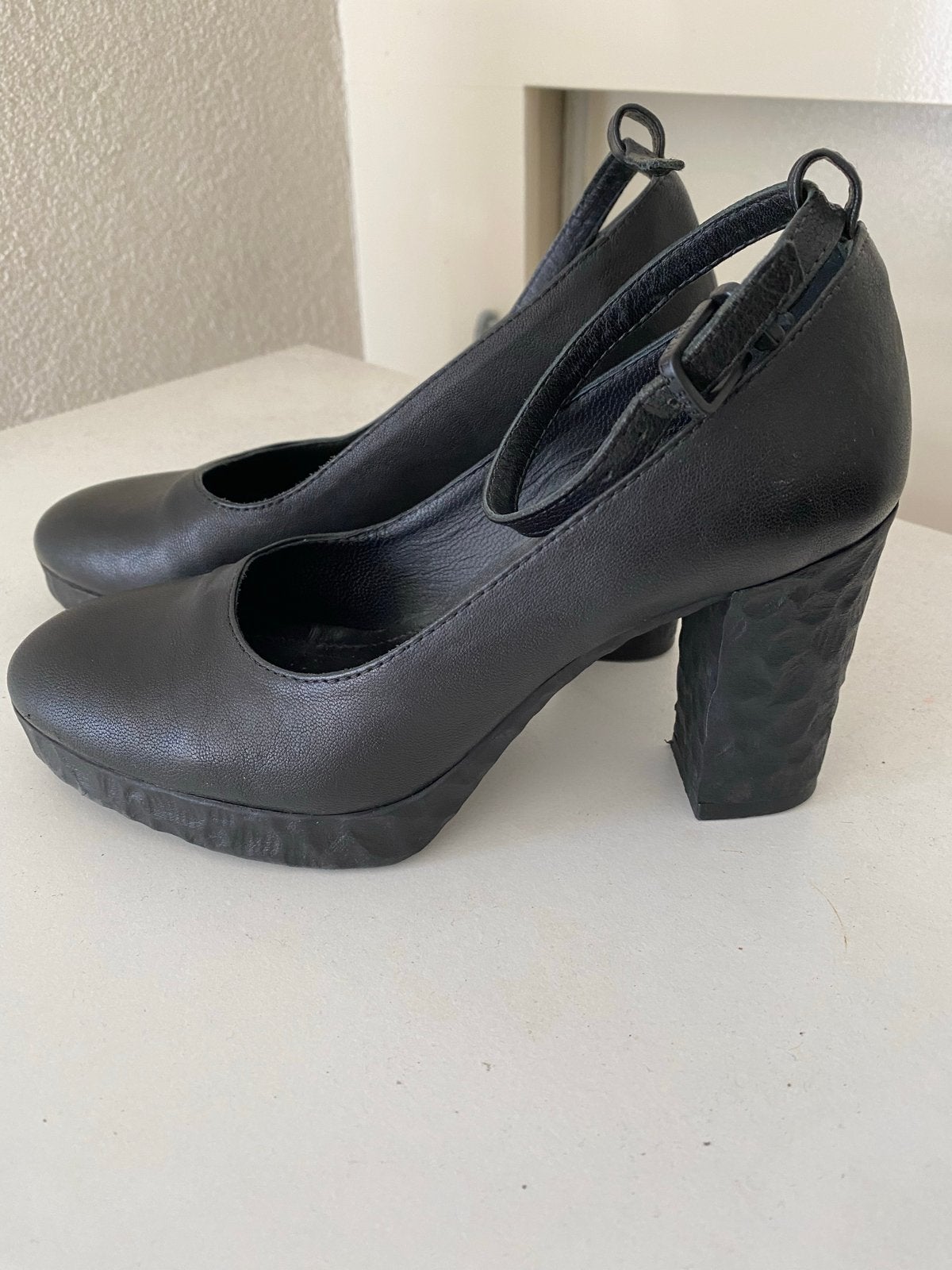 Pumps Fred de la Bretonniere, maat 37, Pumps, Zwart, Ophalen of Verzenden, Zo goed als nieuw