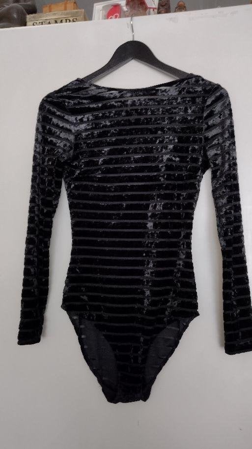 Mango body, zwart - M, Kleding | Dames, Tops, Mango, Zwart, Ophalen of Verzenden, Lange mouw