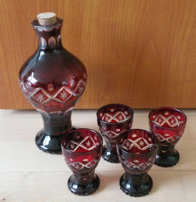 Karaf met 4 glaasjes. Bohemian, kristal., Verzamelen, Glas en Borrelglaasjes, Ophalen of Verzenden, Zo goed als nieuw, Overige typen