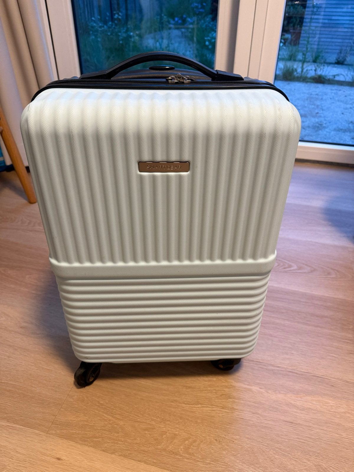 Handige handbagage koffer met wieltjes en uitschuifbare hand, 40 tot 60 cm, 30 cm of meer, Gebruikt, Overige kleuren