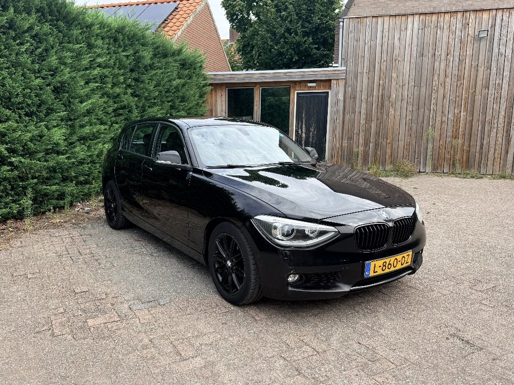 BMW 1-Serie 116I 100KW 5DR 2012 Zwart, 1-Serie, Zwart, 4 cilinders, USB