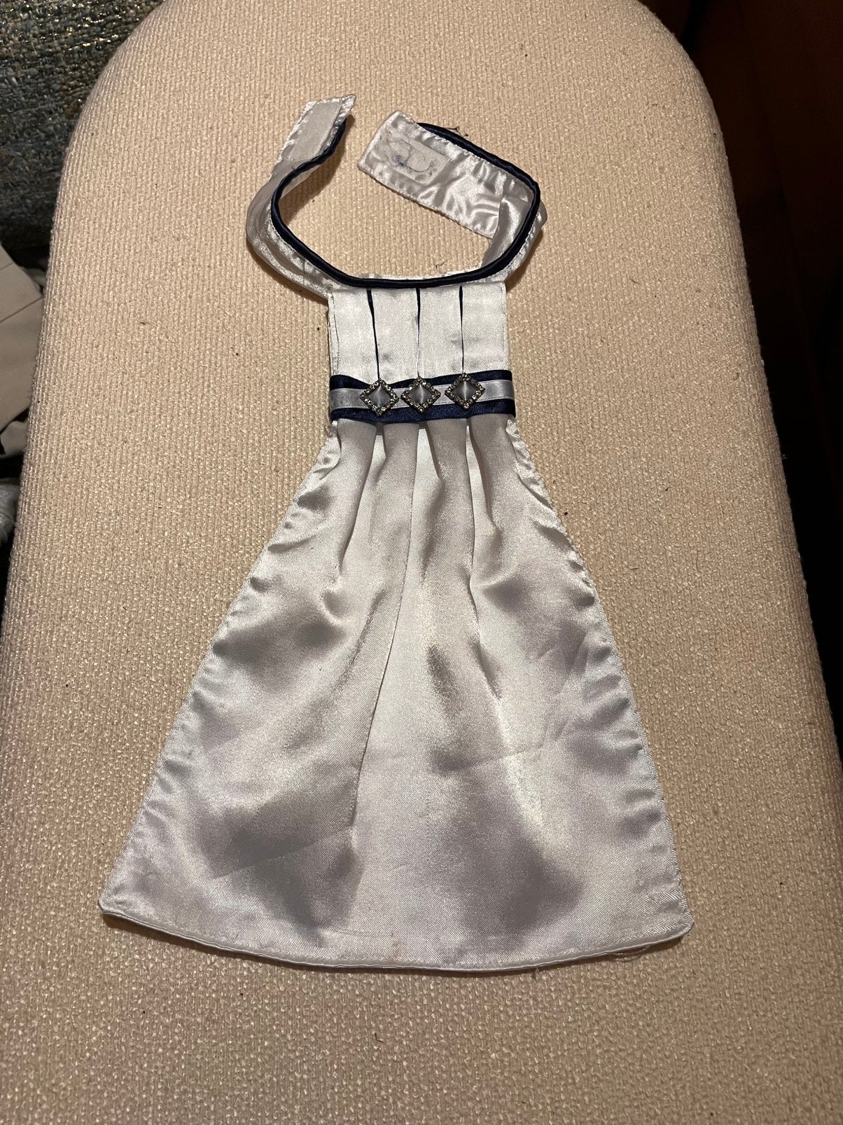 Plastron met blauw, Ophalen of Verzenden, Zo goed als nieuw