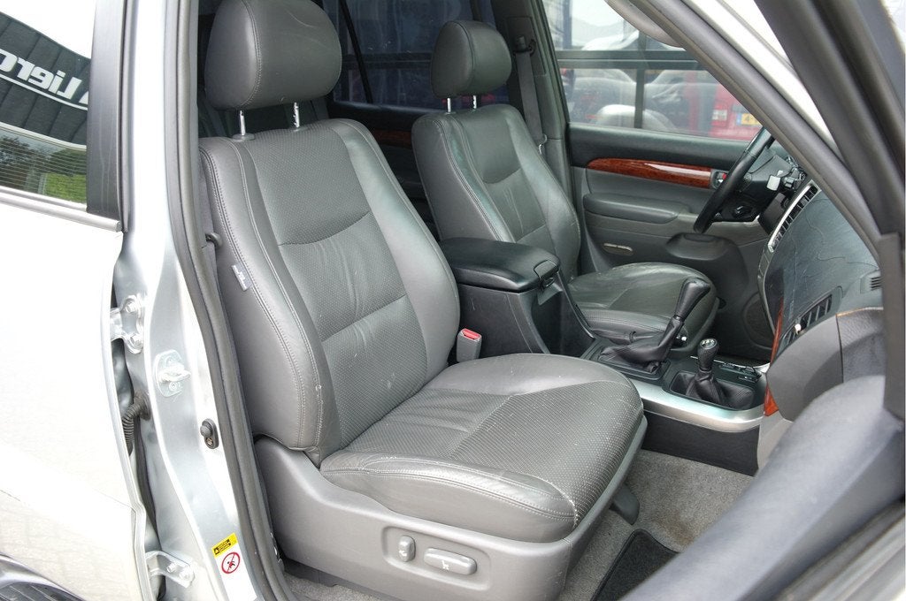 Toyota Land Cruiser 3.0 D-4D Automaat | Executive | 7 persoo, Gebruikt, 4 cilinders, 2982 cc, 203 pk