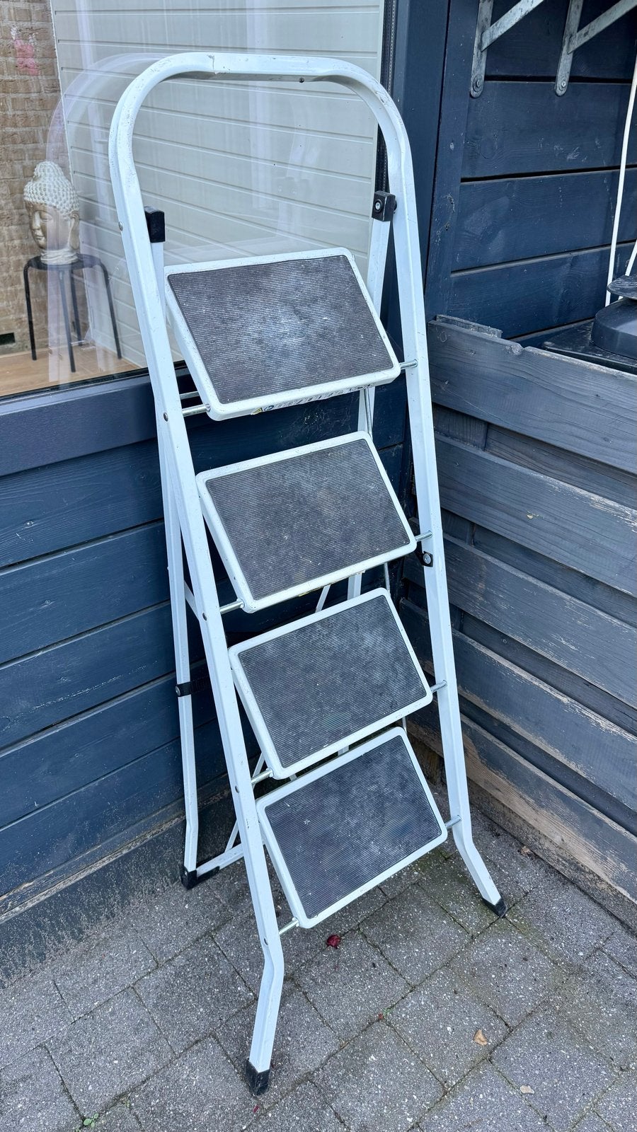Stevige huishoudtrap met 4 treden, Doe-het-zelf en Verbouw, Ladders en Trappen, Ophalen, Gebruikt, Trap, Minder dan 2 meter