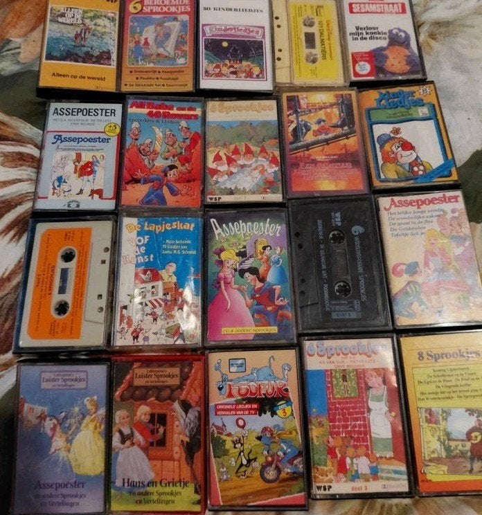 21 sprookjes en kinderliedjes cassettebandjes bassie, Cd's en Dvd's, Cassettebandjes, Ophalen of Verzenden, Gebruikt