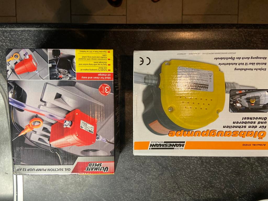 Twee Splinternieuwe olie afzuigpompen in 1 koop, Auto diversen, Autogereedschap, Ophalen of Verzenden, Nieuw