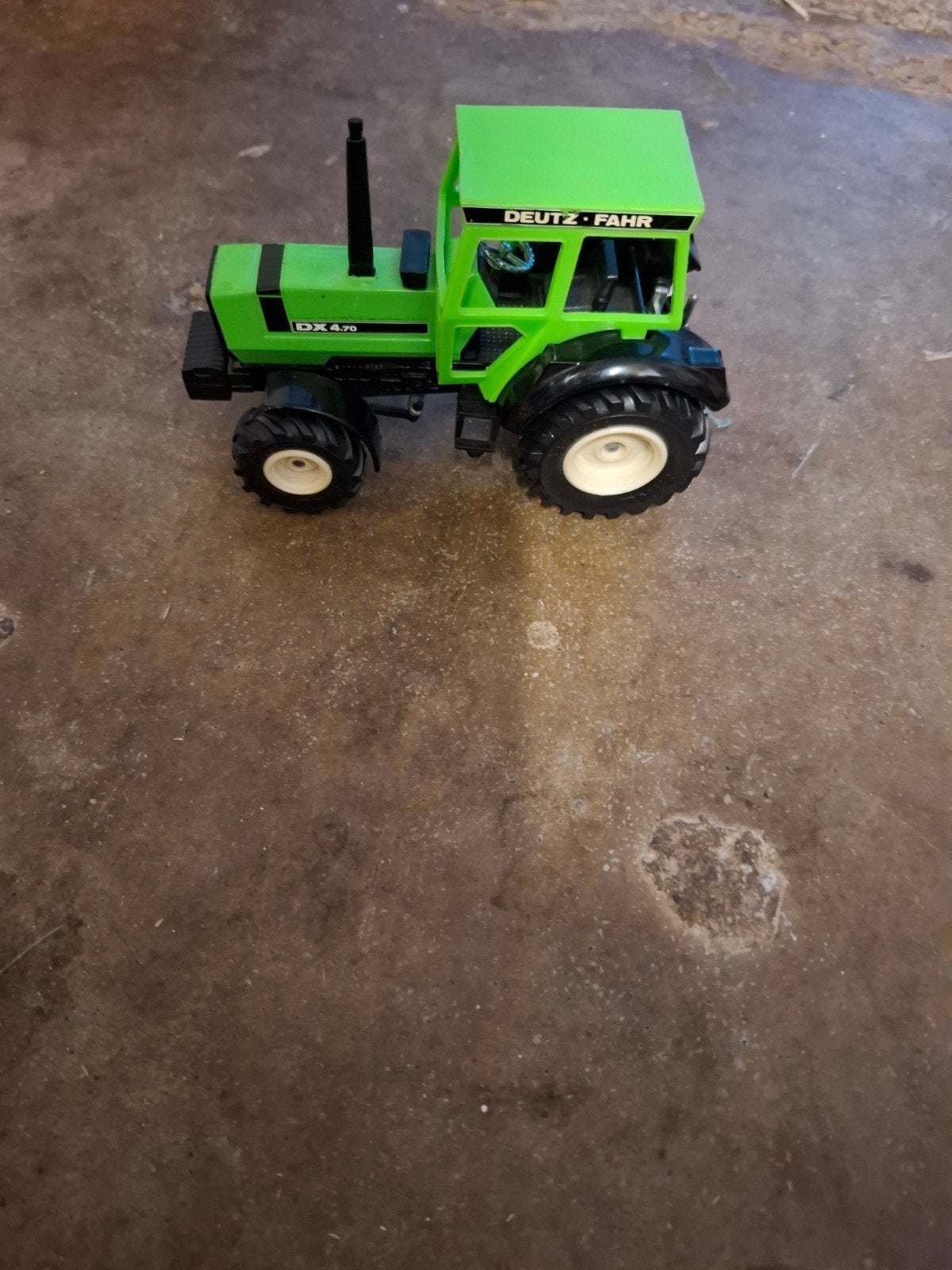 Te koop deutz dx 4.70, Ophalen of Verzenden, Zo goed als nieuw, Tractor of Landbouw, SIKU