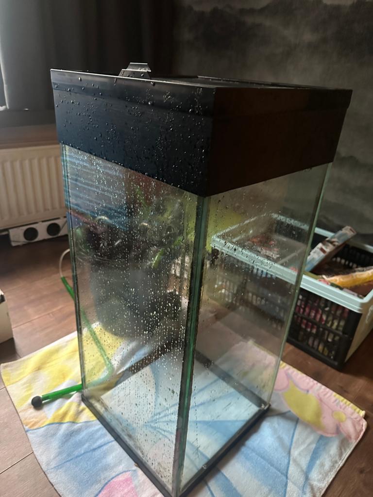 Aquarium 30x30x68, Ophalen, Inclusief deksel, Gebruikt, Leeg aquarium