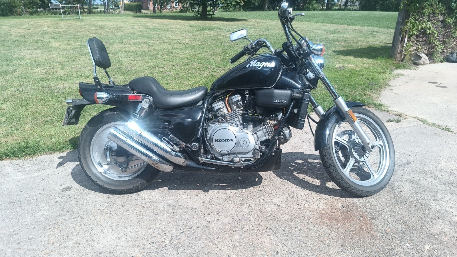 honda supermagna, Motoren, 700 cc, 4 cilinders, Chopper, Gebruikt