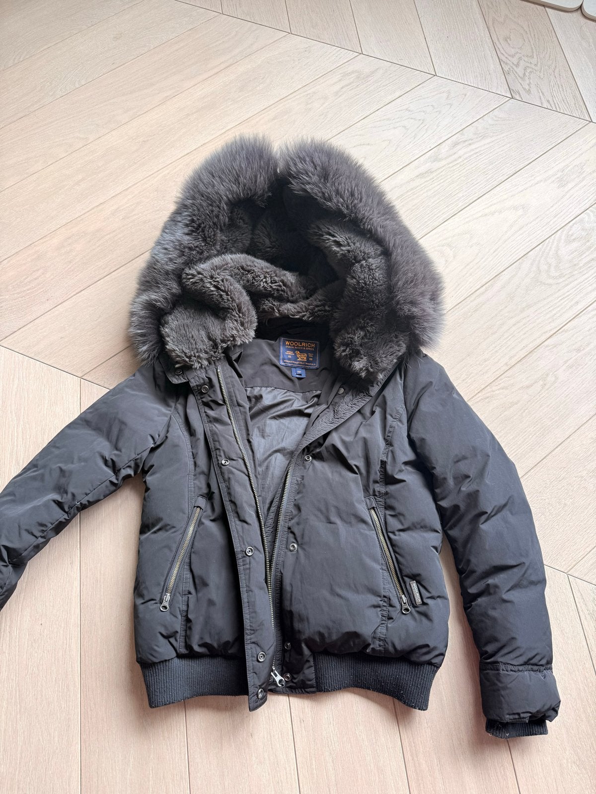 Woolrich winterjas met bontkraag - Maat 12, Ophalen of Verzenden, Zo goed als nieuw, Maat 38/40 (M), Zwart