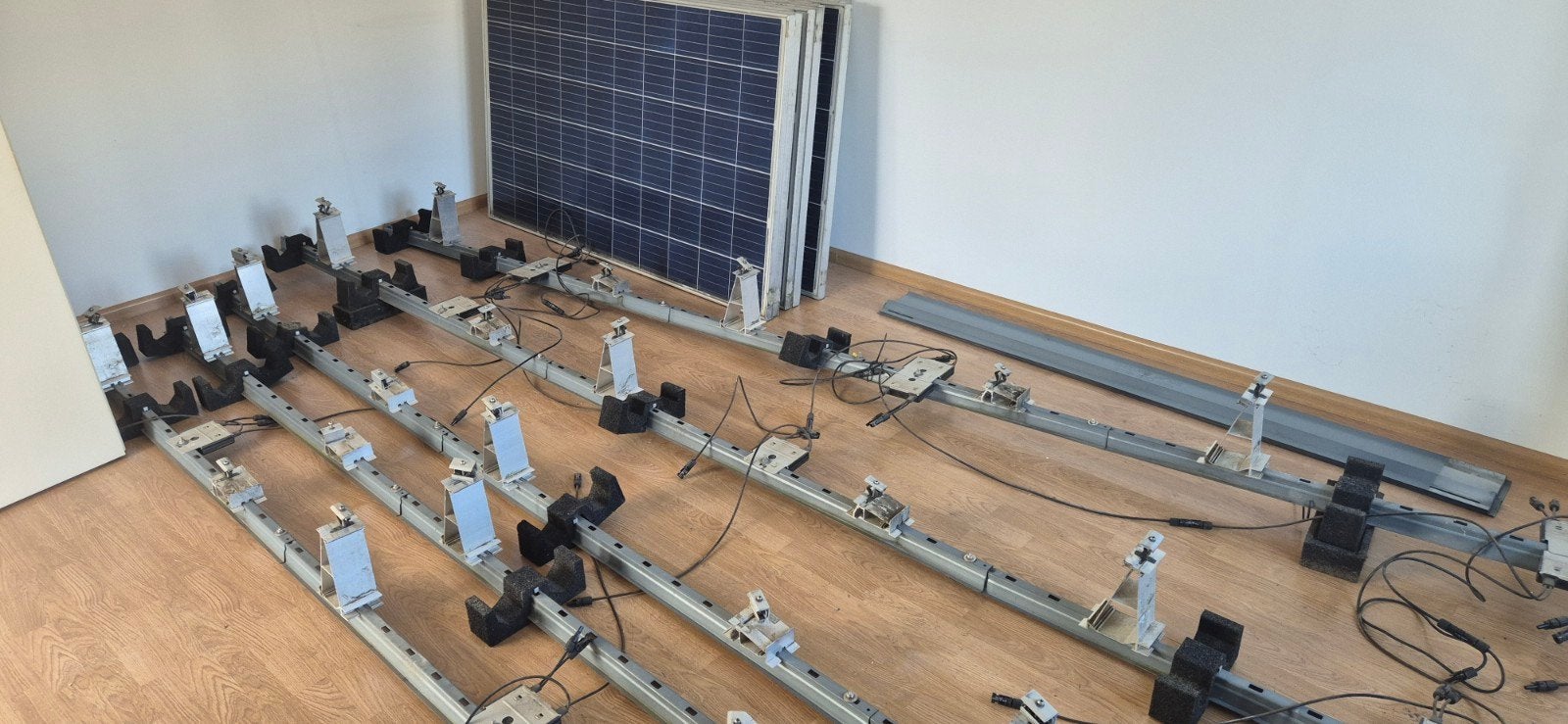 12 Zonnepanelen 275wp met SolarEdge optimizers en montagesys, Doe-het-zelf en Verbouw, Ophalen, Zo goed als nieuw, Compleet systeem