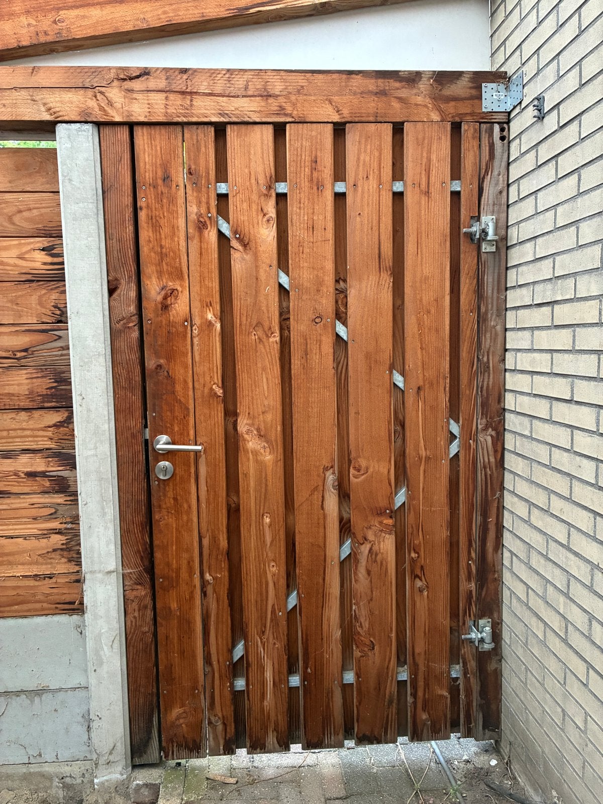 Houten tuinpoort, Tuin en Terras, Schuttingen, Ophalen, 1 tot 2 meter, Minder dan 3 meter, Zo goed als nieuw