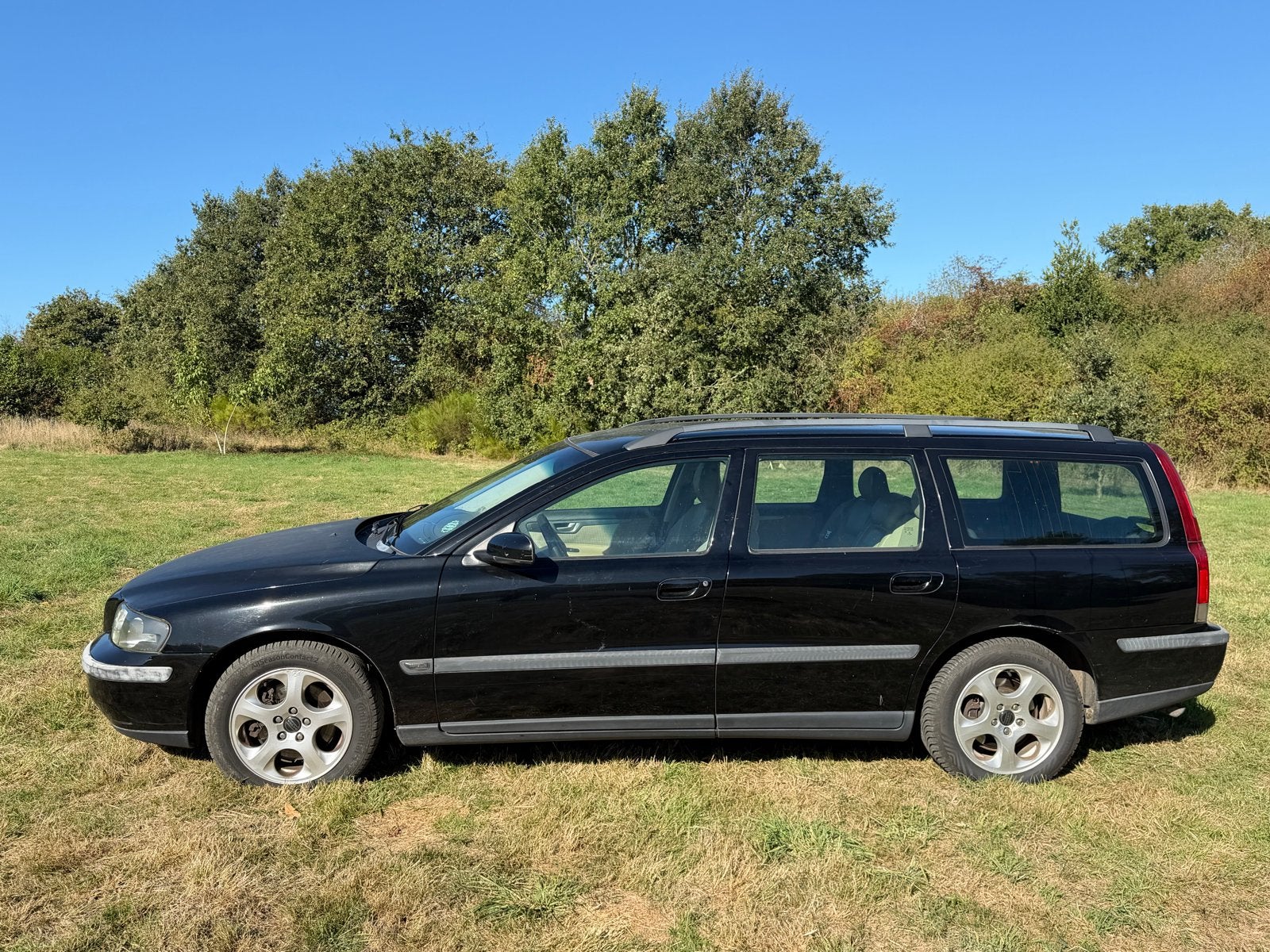 Volvo V70 2.4 D5 AUT 2003 Zwart, Auto's, 1800 kg, V70, Diesel, 2401 cc