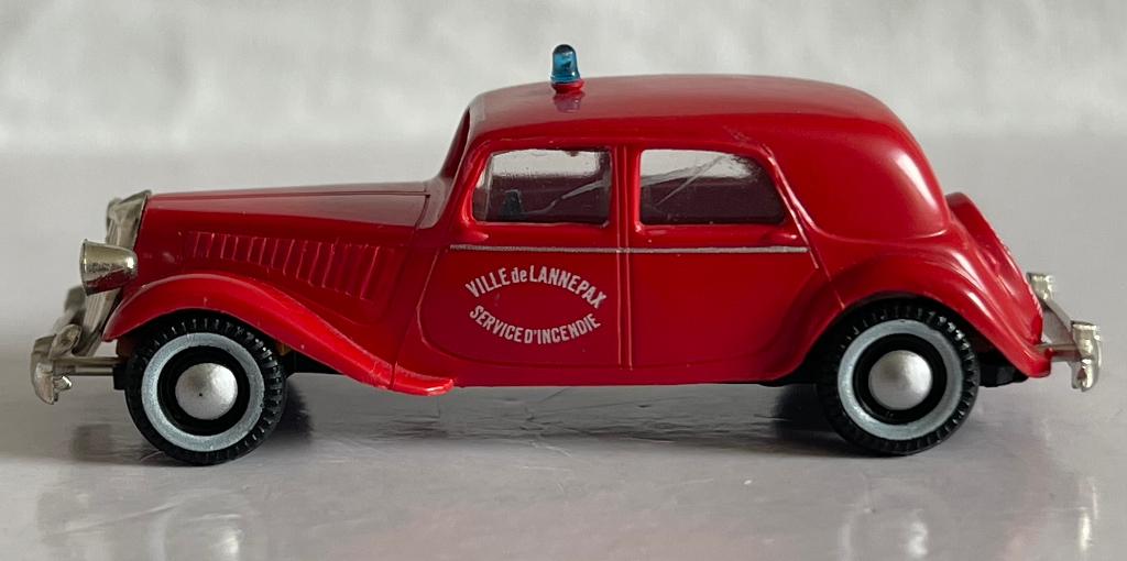 Brekina: Citroen 11 CV Ville de Lannepax Sapeurs Pompiers, Hobby en Vrije tijd, Modelauto's | 1:87, Ophalen of Verzenden, Zo goed als nieuw
