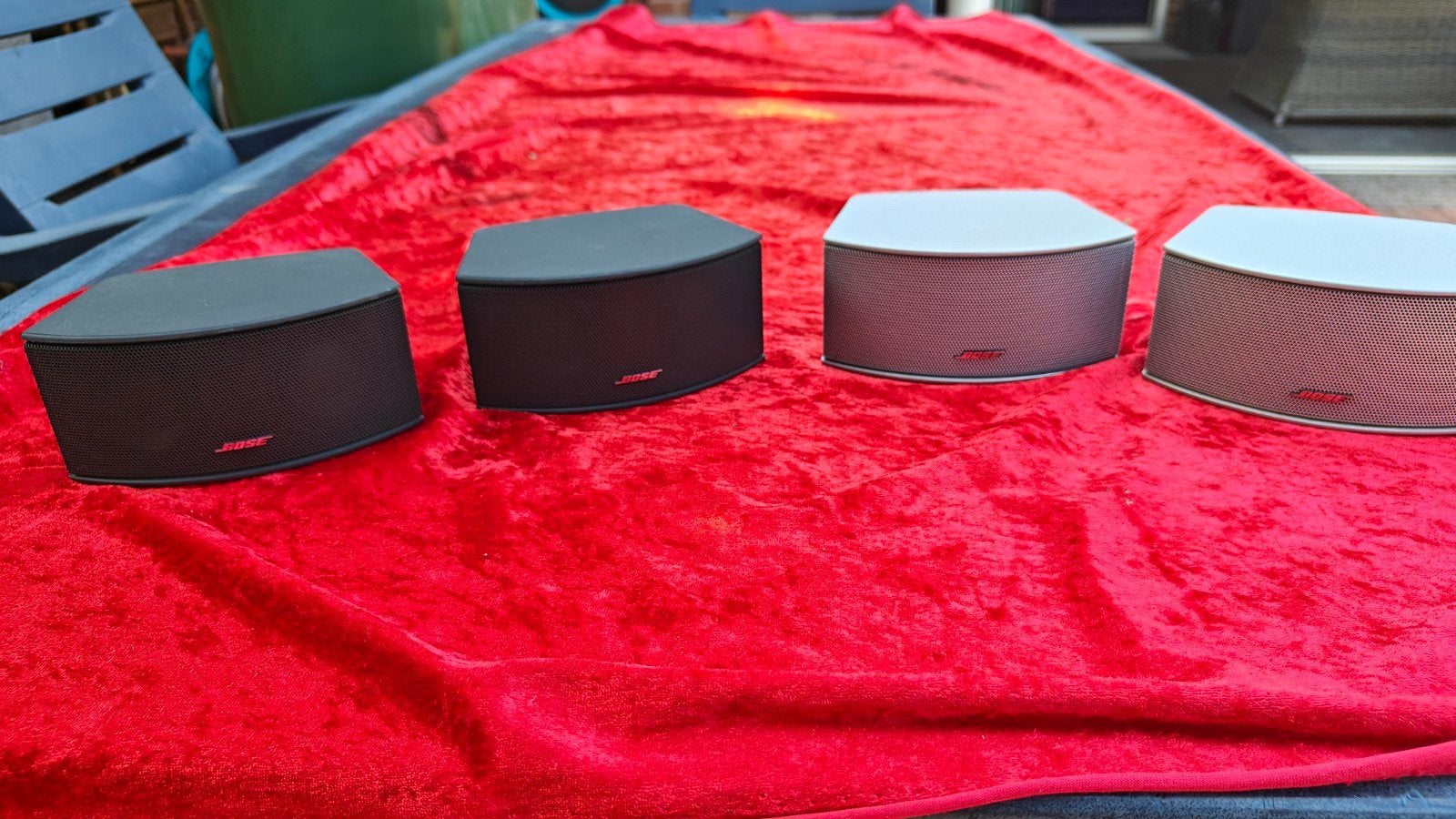 Bose 321 Gemstone luidsprekers 2x zwart of Zilvergrijs mooie, Overige merken, 70 watt of meer, Ophalen of Verzenden, Zo goed als nieuw
