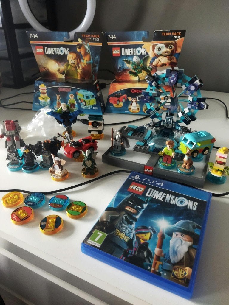 Grote LEGO Dimensions Verz. (PS4 Starterpack + Div. Uitbr.), 1 speler, Eén computer, Zo goed als nieuw, Vanaf 7 jaar