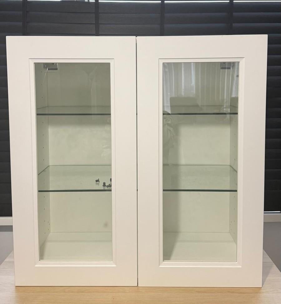 IKEA METOD Bovenkast met vitrinedeuren, wit/Axstad mat wit, Huis en Inrichting, Met deur(en), Zo goed als nieuw, Minder dan 100 cm