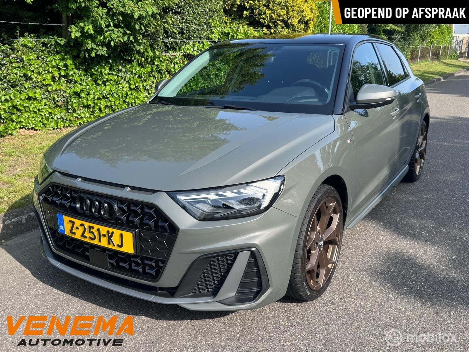 Audi A1 Sportback|S-Line|18" Mat Bronze| LED| Virtual 49k km, Auto's, Voorwielaandrijving, Stof, 95 pk, Met garantie (alle)