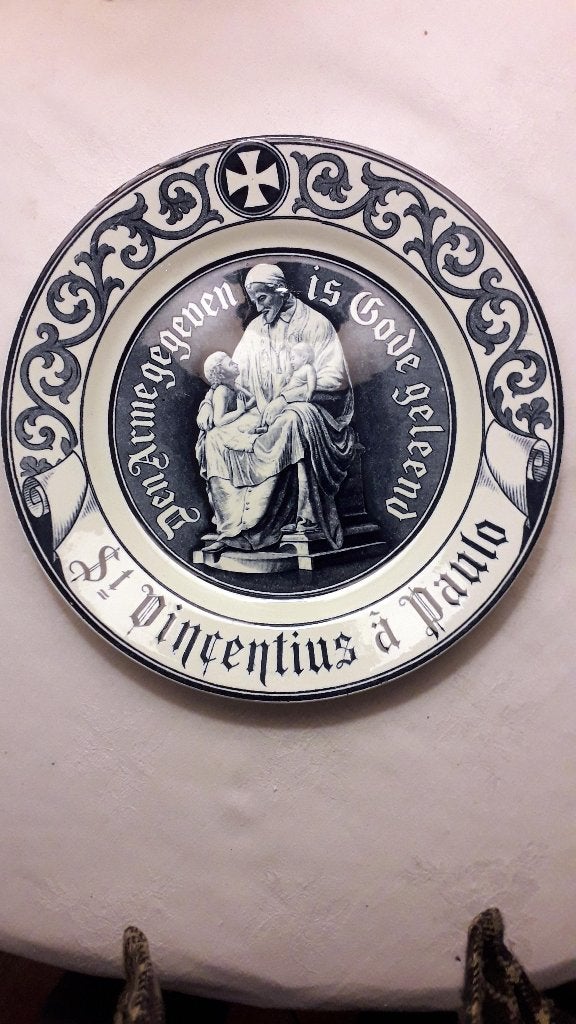 WANDBORD SOC. CERAMIQUE: ST VINCENTIUS 1930, Ophalen of Verzenden