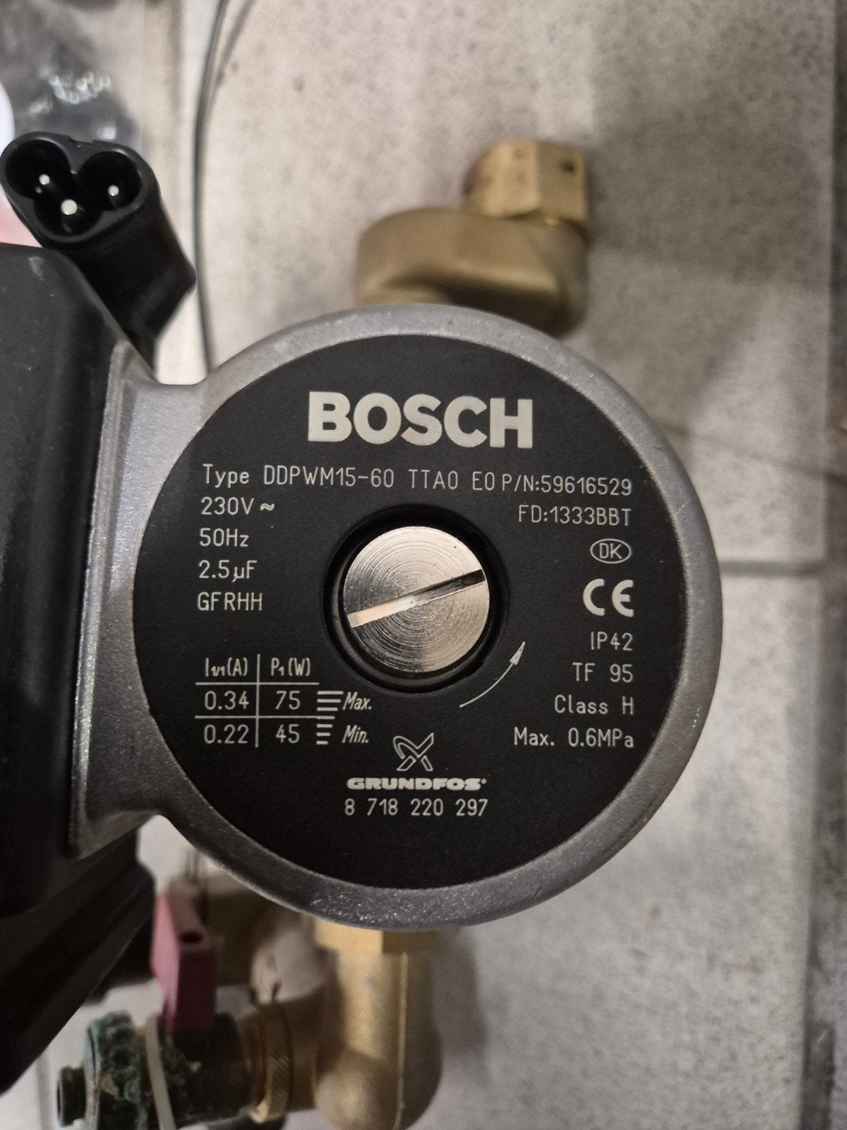 Bosch Grundfos DDPWM15-60 CV-ketel pomp, Ophalen of Verzenden, Minder dan 60 cm, Cv-ketel of Combi-ketel, Minder dan 30 cm