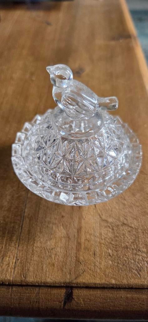 Kristallen snuiterijdoosje met vogel, Antiek en Kunst, Antiek | Glas en Kristal, Ophalen of Verzenden