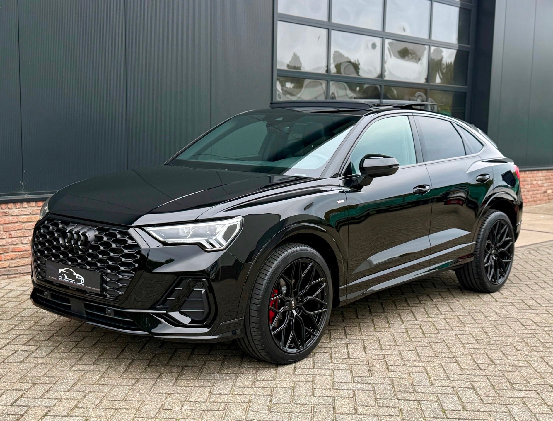 Audi Q3 SPORTBACK 35 TFSI S-Line 150 pk Blackstyle/pano/Came, Auto's, Euro 6, 4 cilinders, 150 pk, Zwart