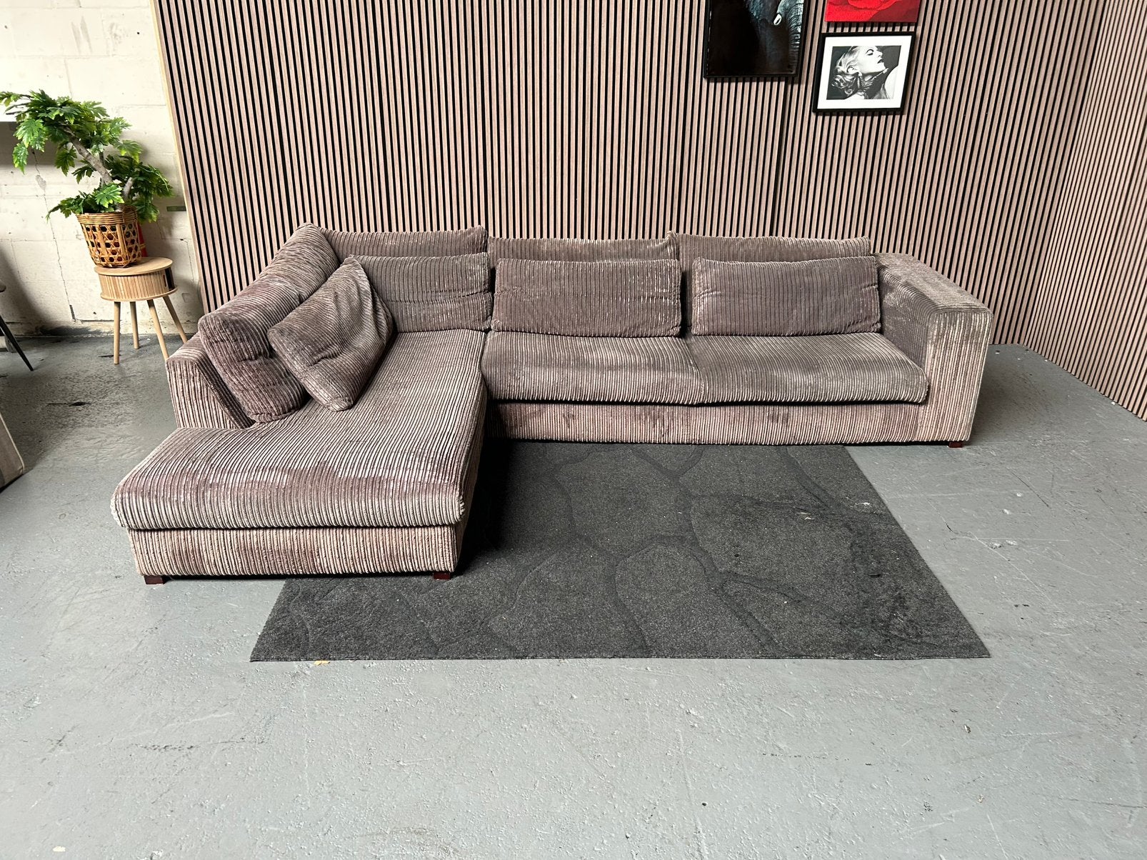 GRATIS LEVERING RIBSTOF HOEKBANK 340X220 GEREINIGD