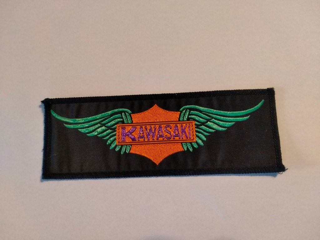 Kawasaki WINGS motor cycles motoren vintage patch embleem, Ophalen of Verzenden, Nieuw, Auto's