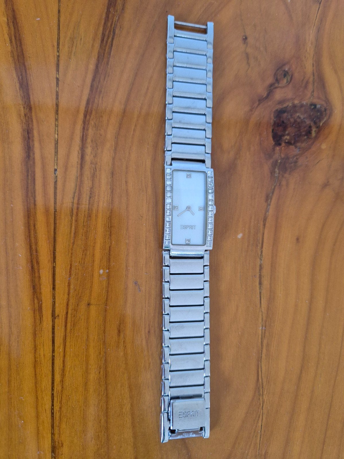Horloge analoog van Esprit
Water afstotend
Roestvrij staal, Ophalen of Verzenden, Zo goed als nieuw, Staal, Overige merken