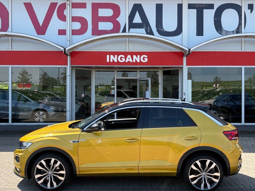 Volkswagen T-ROC 1.5 TSI AUT. ACT 150PK R-LINE SPORT PANO-DA, Auto's, Volkswagen, Automaat, Leder, Bedrijf, SUV of Terreinwagen