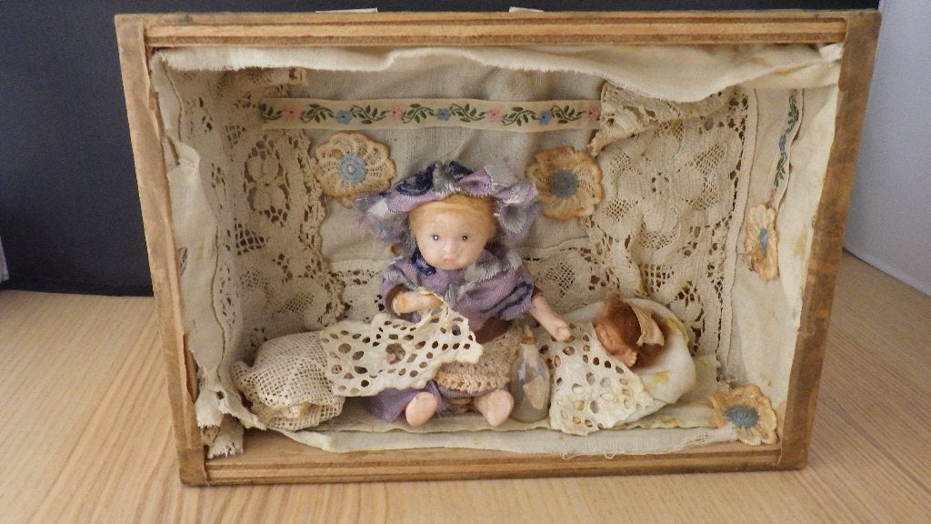 mooi kistje met tafereel met popje, Antiek en Kunst, Curiosa en Brocante, Ophalen of Verzenden