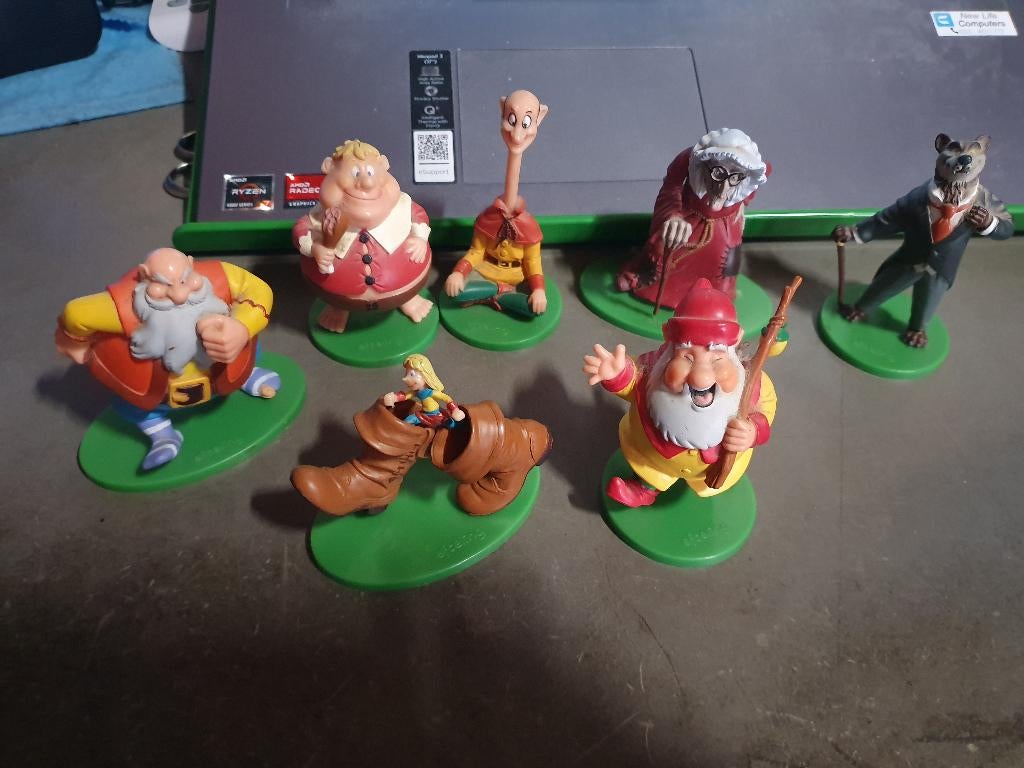 7 plastic poppetjes Efteling, Verzamelen, Efteling, Ophalen, Beeldje of Poppetje