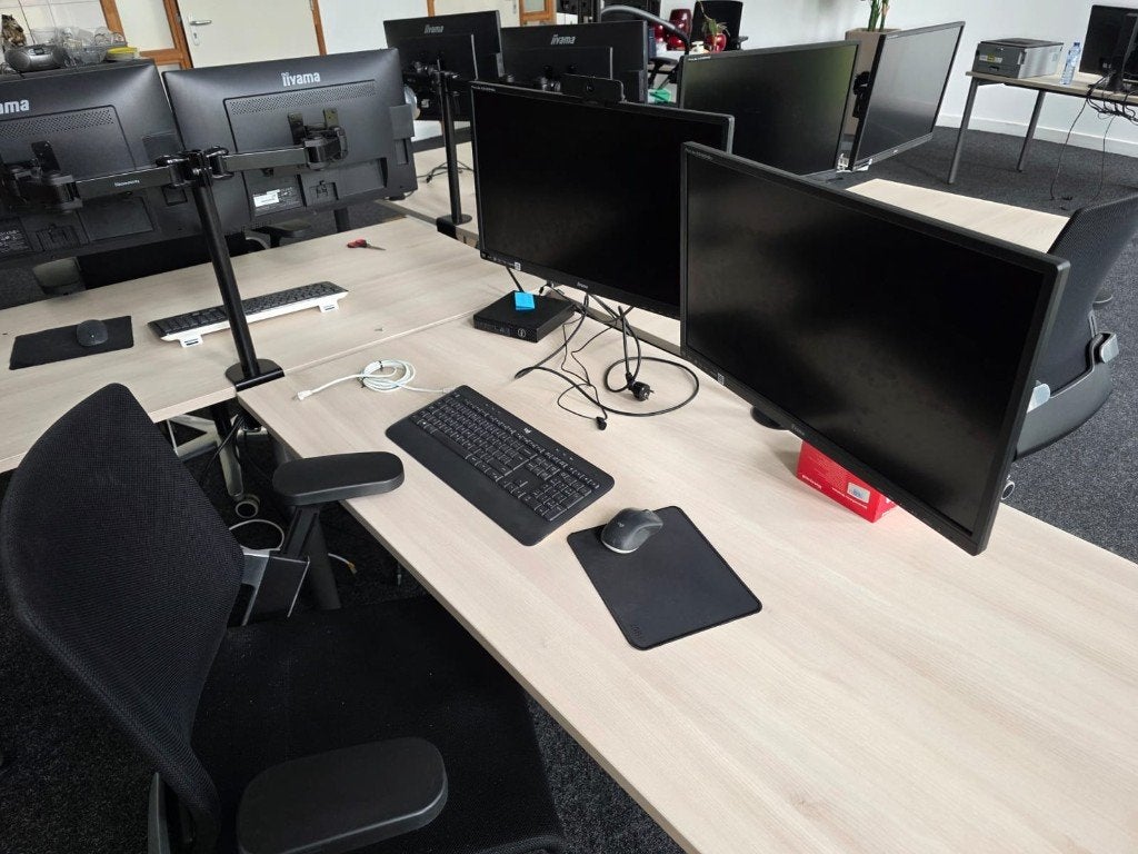 Te koop Kantoormeubilair en ICT-werkplekken, Zakelijke goederen, Kantoor en Winkelinrichting | Kantoormeubilair en Inrichting