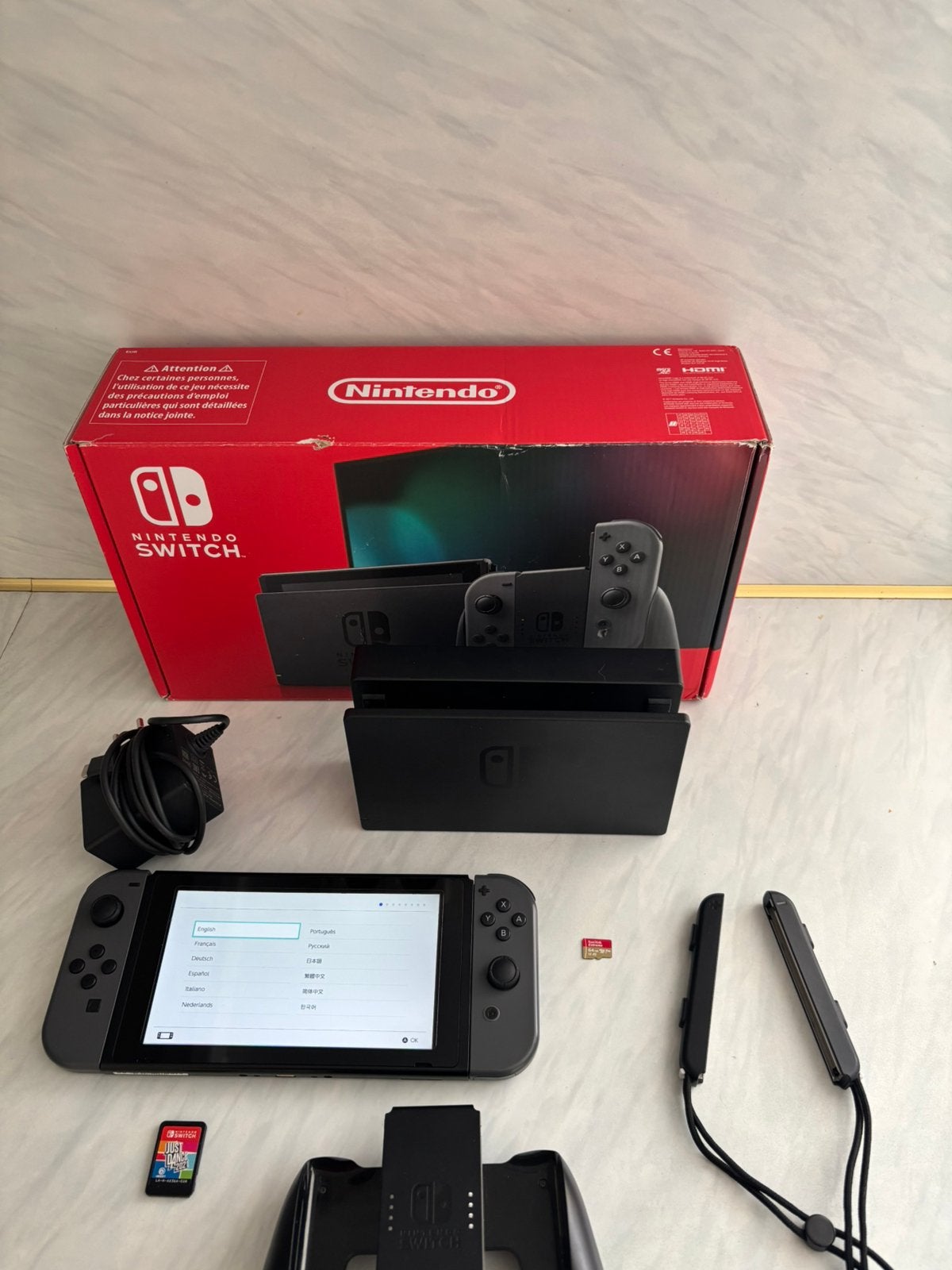 Nintendo Switch V2, Switch 2019 Upgrade, Met games, Met 2 controllers, Ophalen of Verzenden